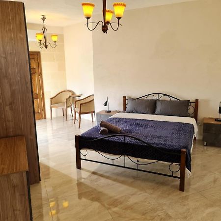 Splendid House Victoria Gozo Hotel Екстериор снимка