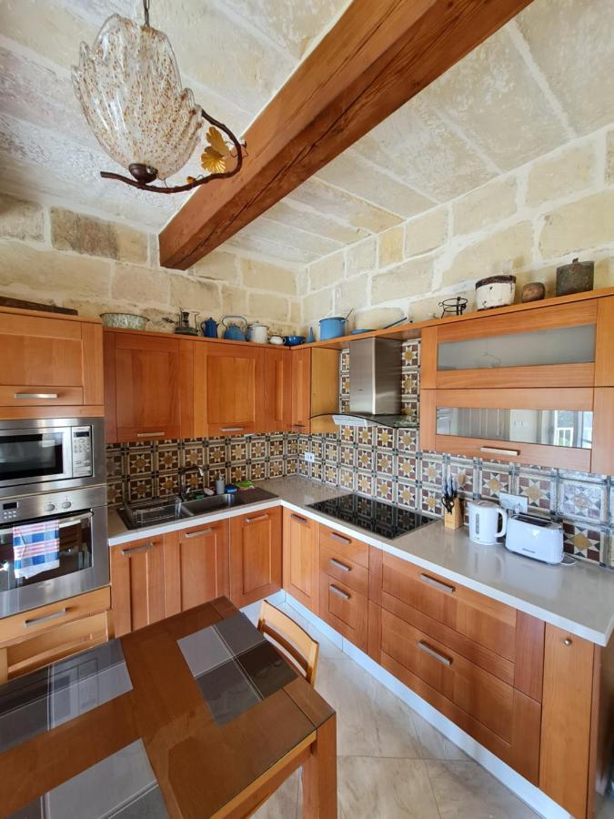 Splendid House Victoria Gozo Hotel Екстериор снимка